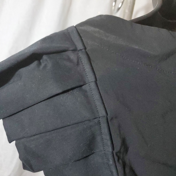 Mutya Zippered Blouse - Picture 8 of 9